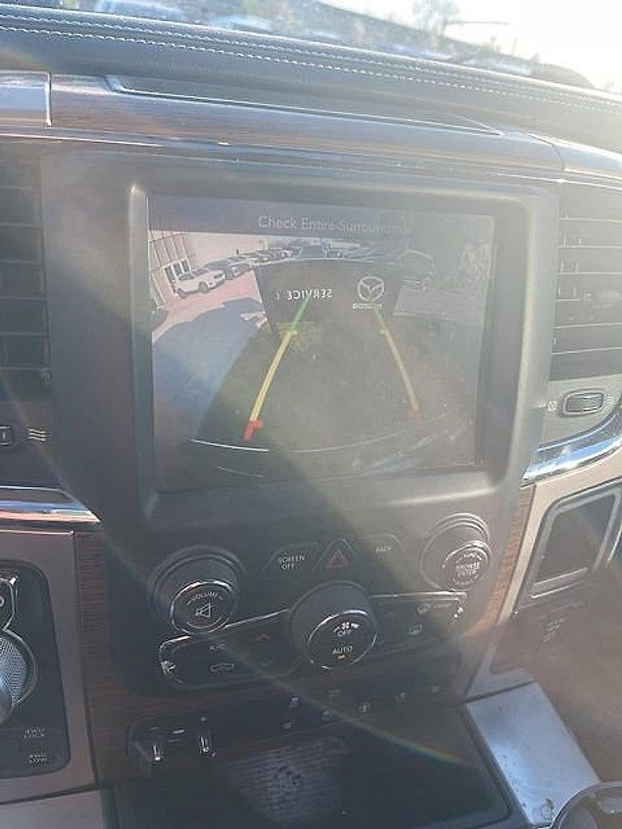 2016 RAM 1500 4WD Crew Cab 5.7 Ft Box Laramie