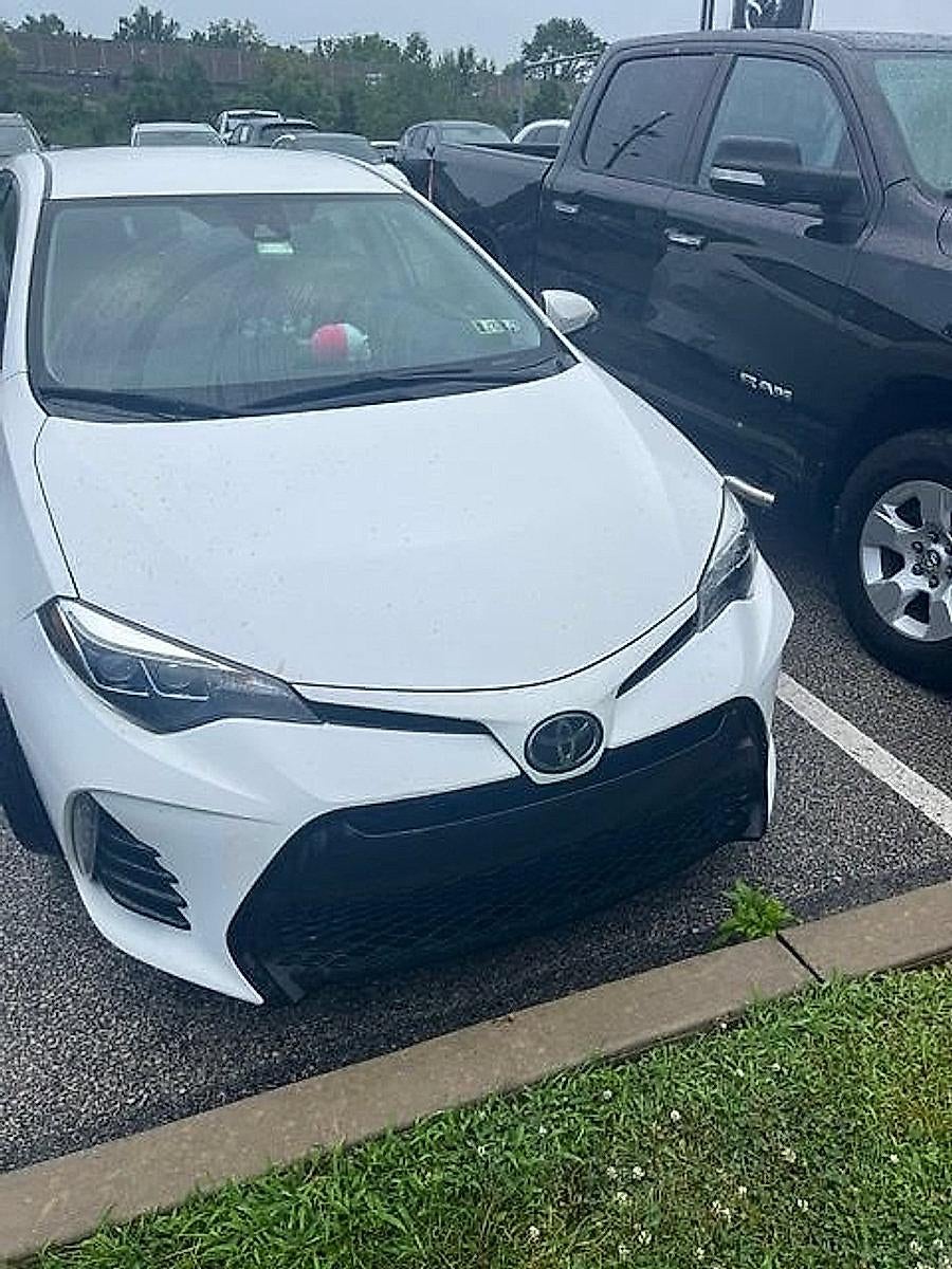 2018 Toyota Corolla SE CVT (Natl)