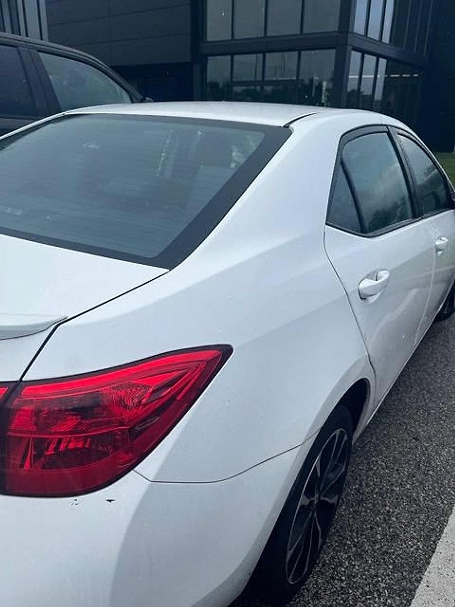 2018 Toyota Corolla SE CVT (Natl)