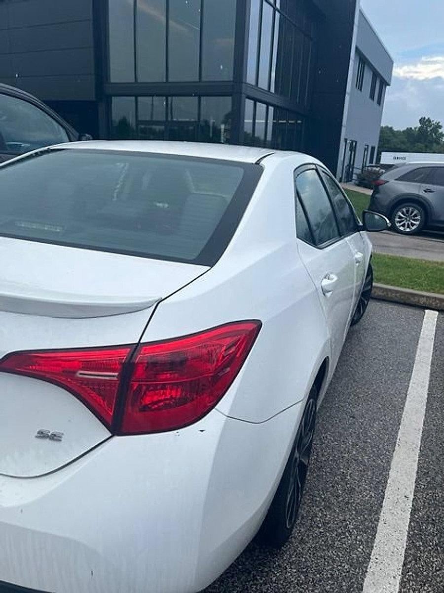 2018 Toyota Corolla SE CVT (Natl)