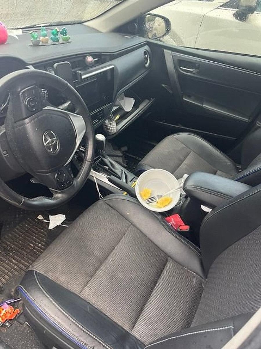 2018 Toyota Corolla SE CVT (Natl)