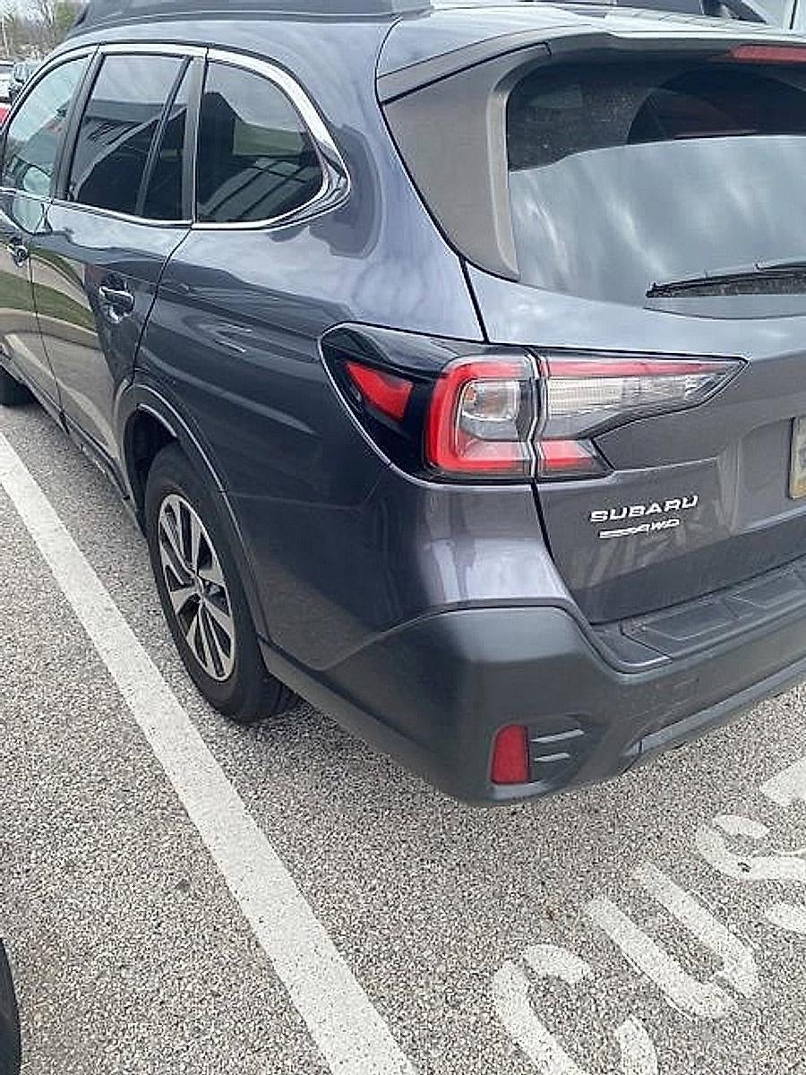 2022 Subaru Outback Premium CVT