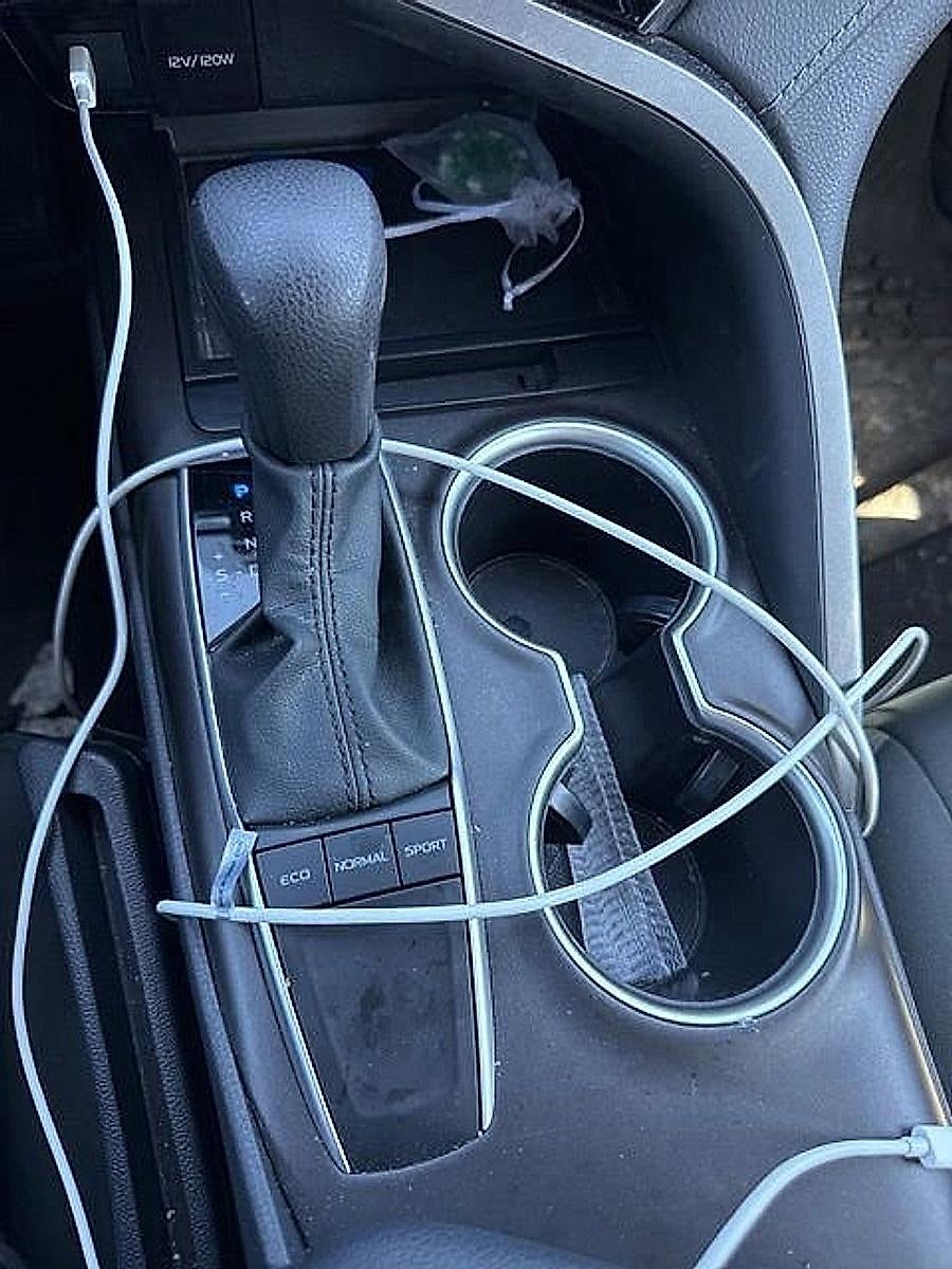 2023 Toyota Camry LE Auto (SE)