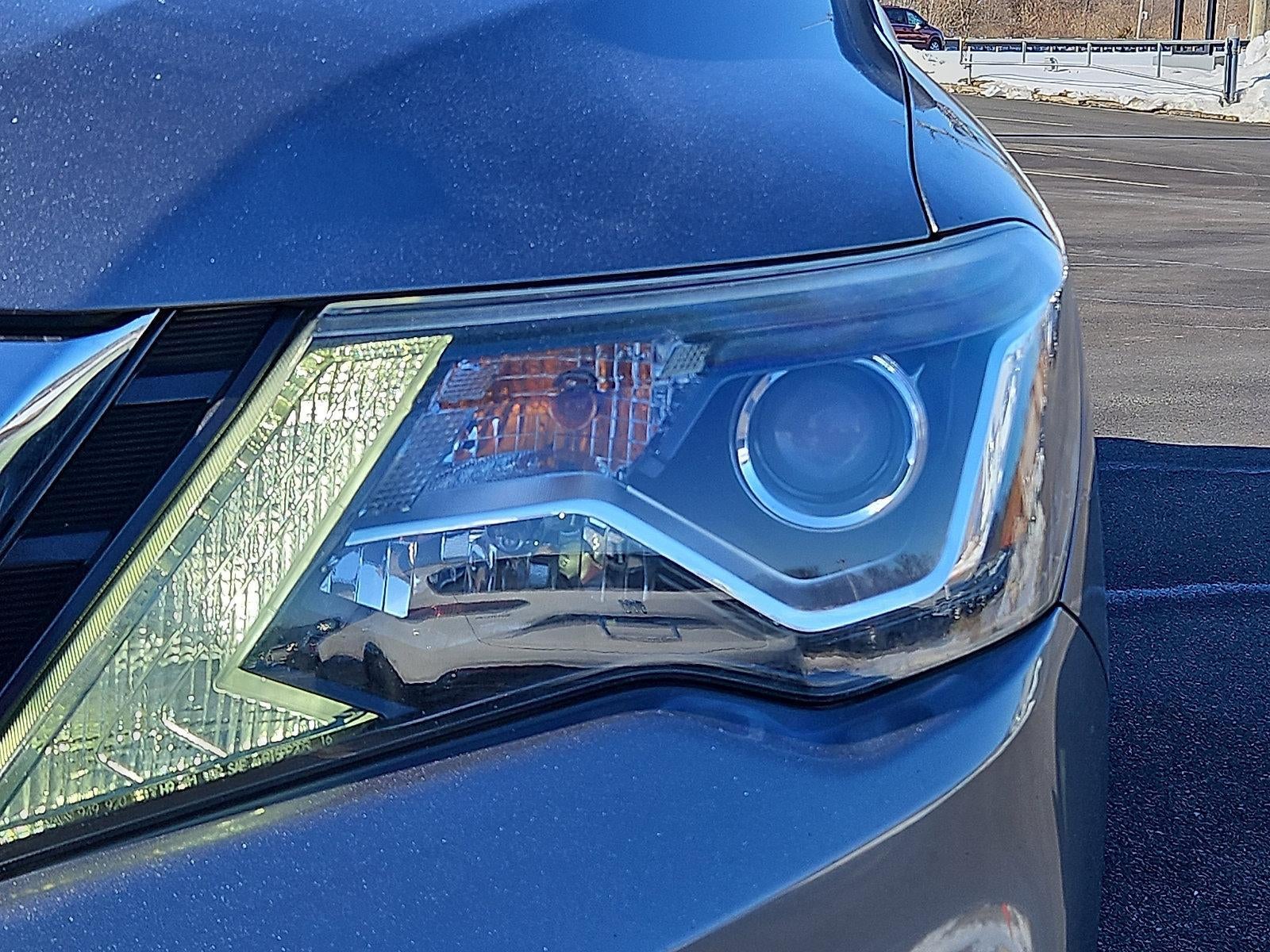 2019 Nissan Pathfinder 4x4 SV