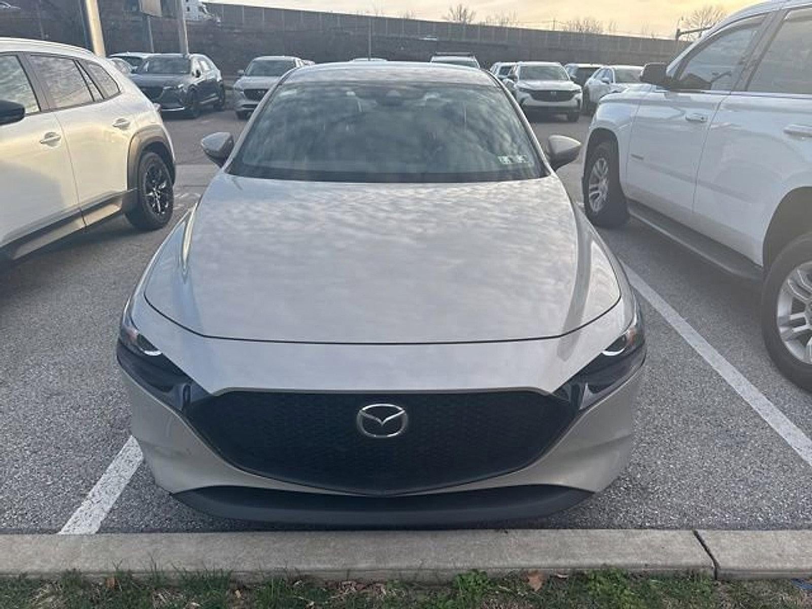 2022 Mazda Mazda3 Hatchback Select Auto FWD