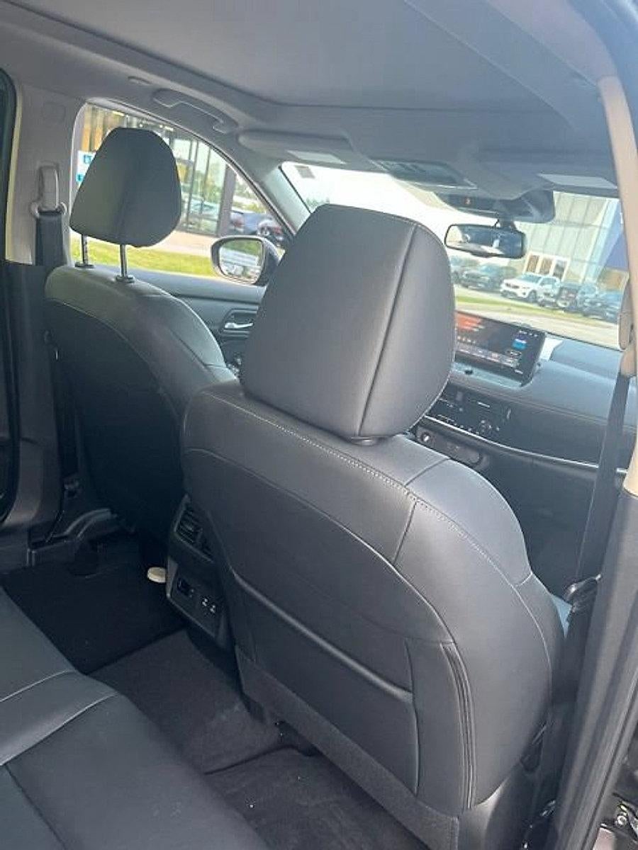 2025 Nissan Rogue AWD SL