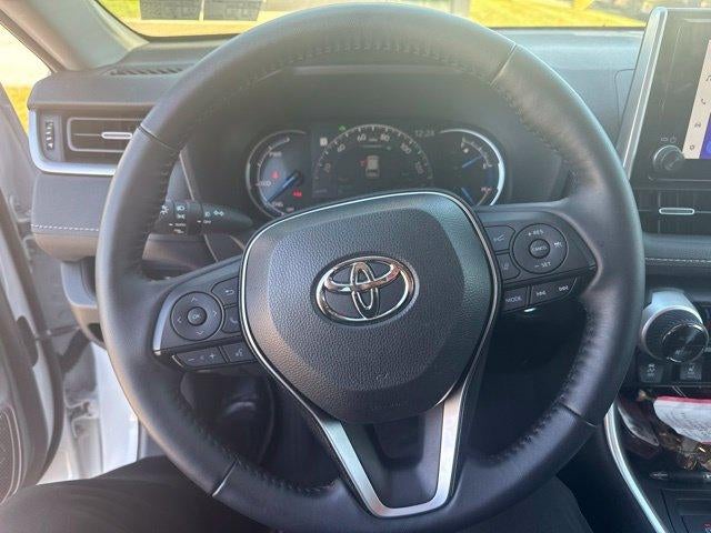 2025 Toyota RAV4 Hybrid XLE Premium AWD (Natl)