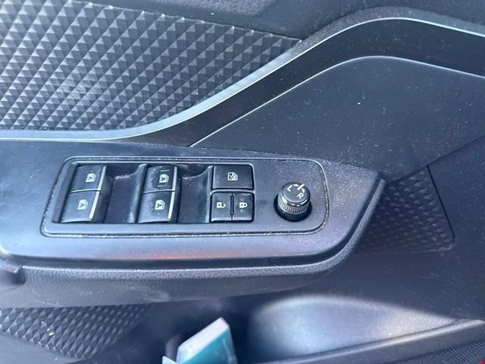 2018 Toyota C-HR XLE FWD (Natl)