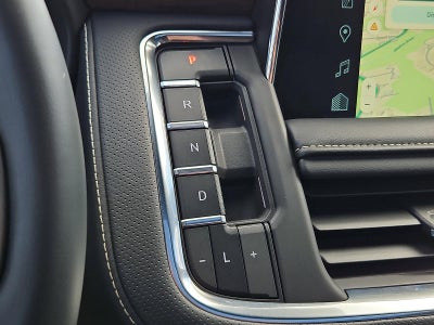 2024 Chevrolet Suburban 4WD Premier