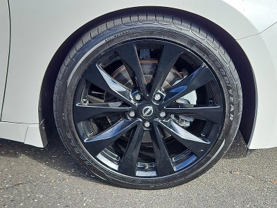 2023 Nissan Maxima SR