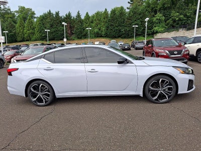 2024 Nissan Altima SR