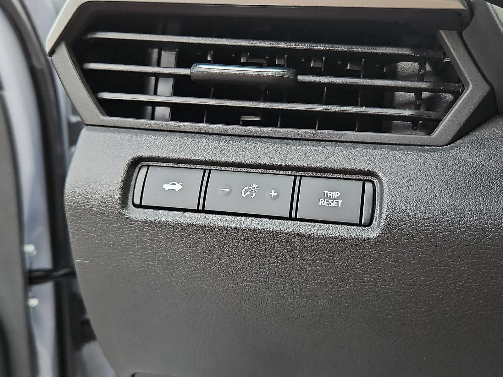 2023 Nissan Altima SR