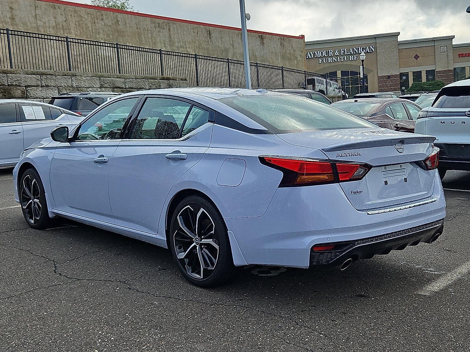 2023 Nissan Altima SR