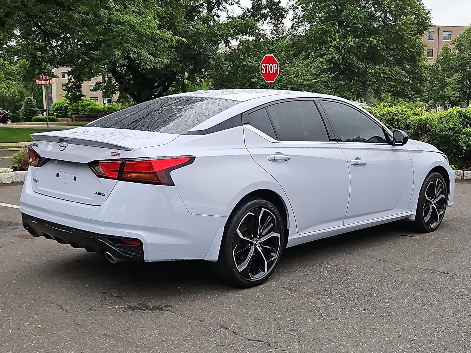 2024 Nissan Altima SR