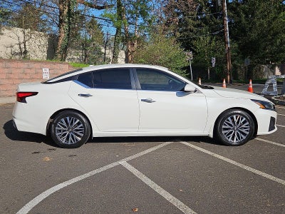 2023 Nissan Altima SV