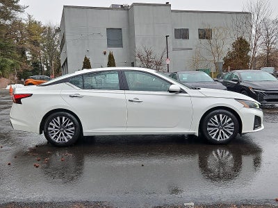 2023 Nissan Altima SV