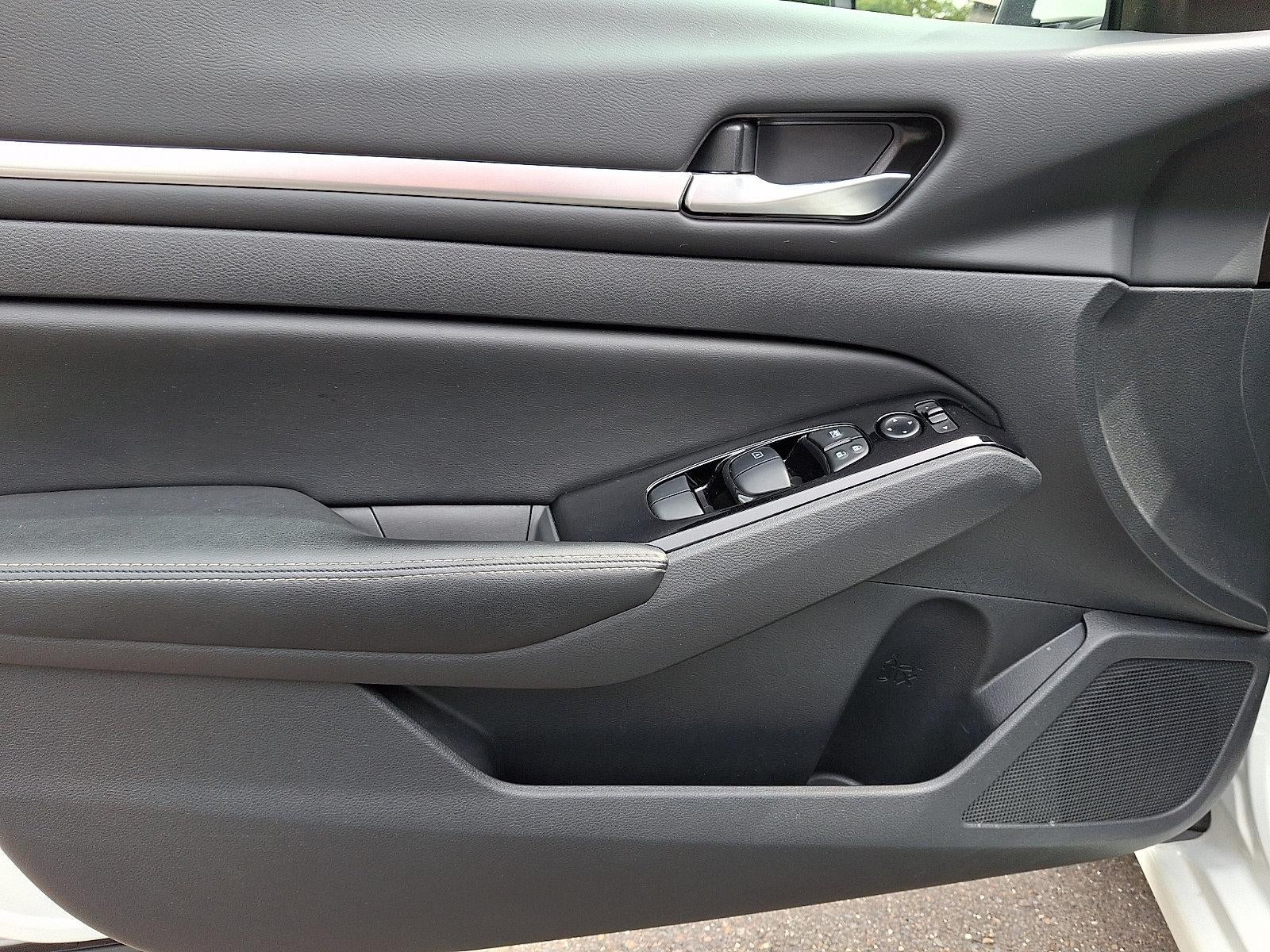 2025 Nissan Altima SL