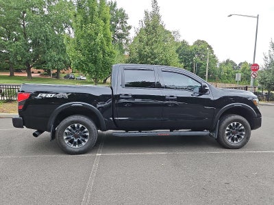 2024 Nissan TITAN Crew Cab PRO-4X®