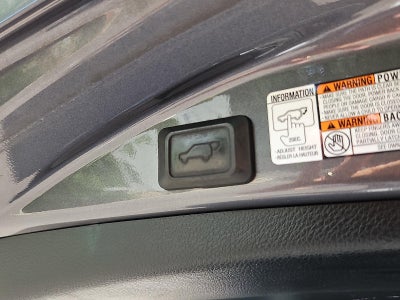 2016 Toyota RAV4 AWD 4dr Limited (GS)
