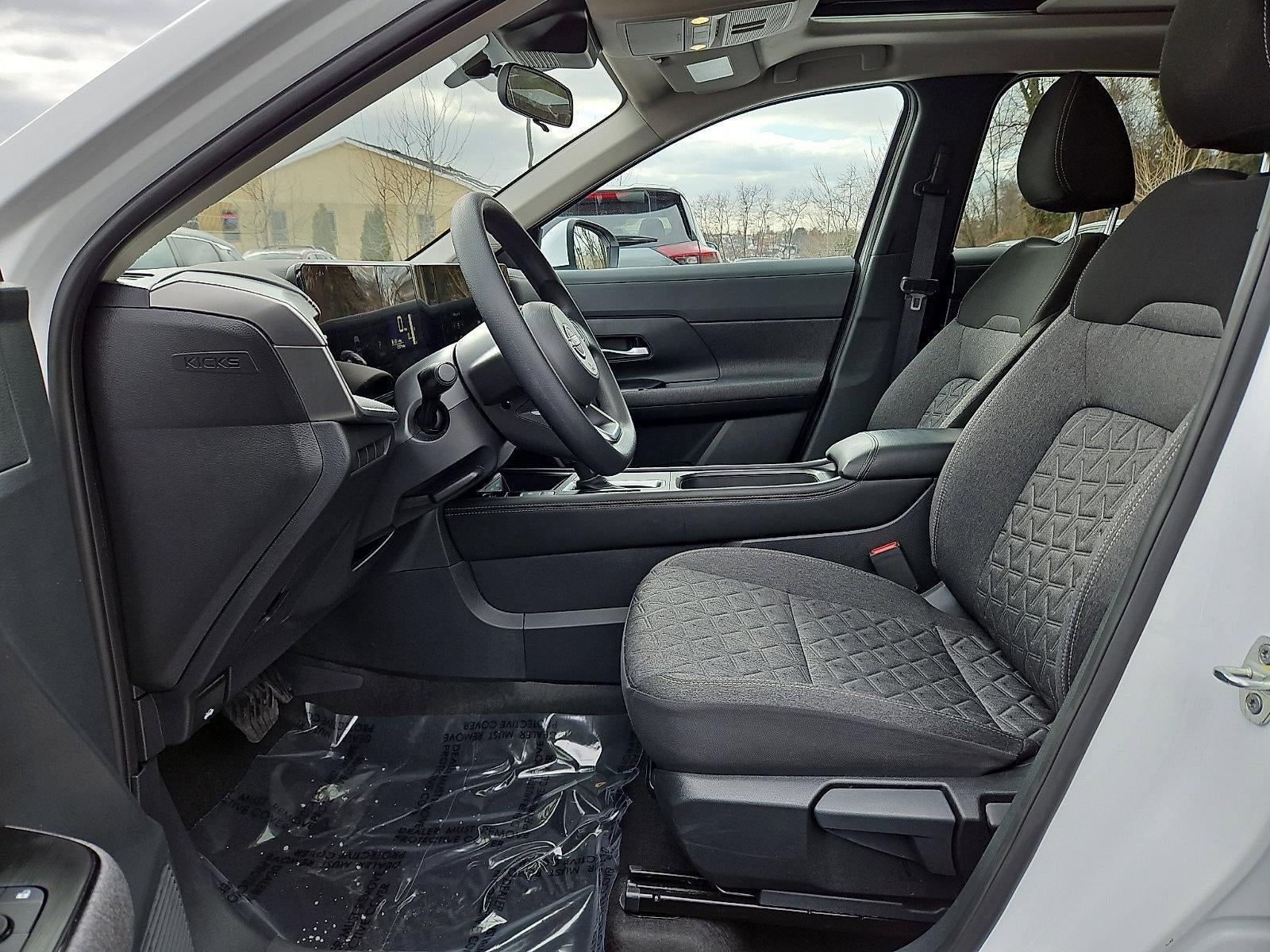 2025 Nissan Kicks SV