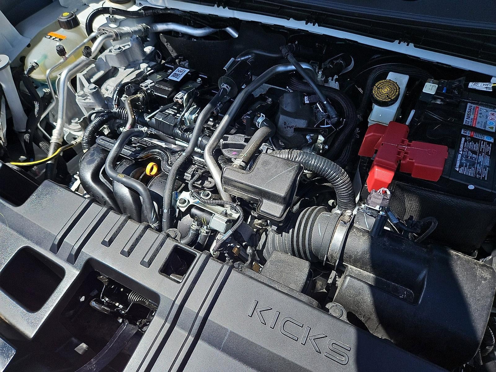 2025 Nissan Kicks SR