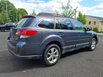 2014 Subaru Outback 2.5i Limited Automatic