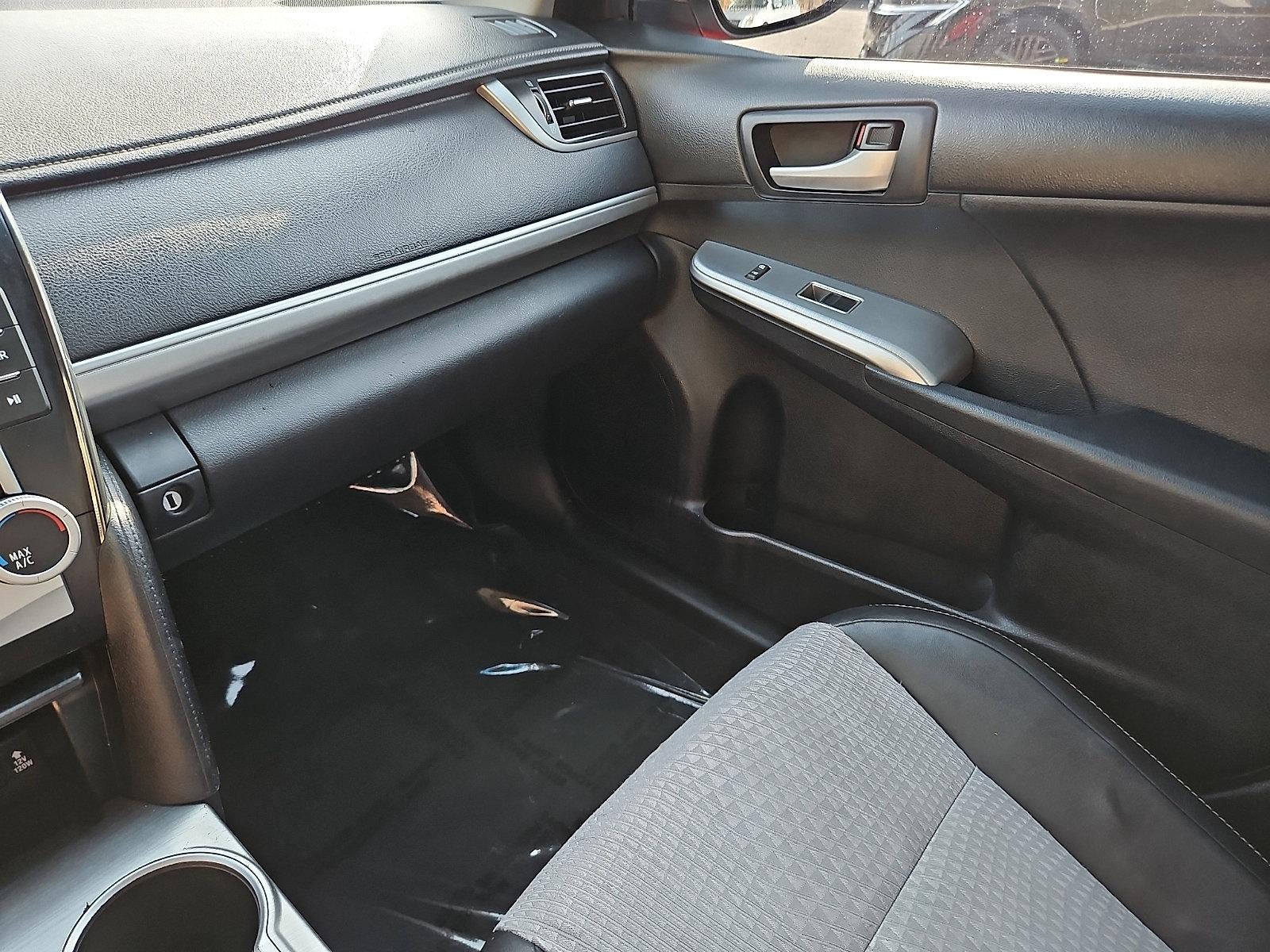 2012 Toyota Camry 4dr Sdn I4 Auto SE (Natl)