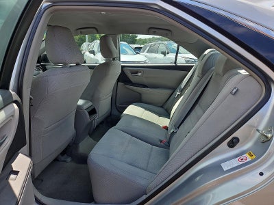 2015 Toyota Camry 4dr Sdn I4 Auto LE (SE)