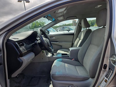 2015 Toyota Camry 4dr Sdn I4 Auto LE (SE)