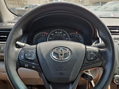 2015 Toyota Camry 4dr Sdn I4 Auto LE (SE)