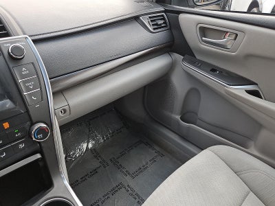 2015 Toyota Camry 4dr Sdn I4 Auto LE (SE)