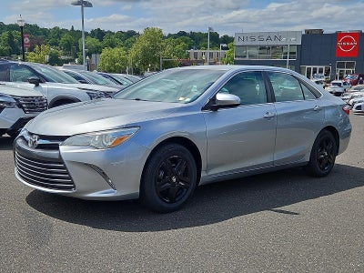 2015 Toyota Camry 4dr Sdn I4 Auto LE (SE)