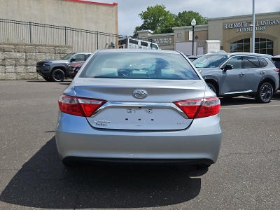2015 Toyota Camry 4dr Sdn I4 Auto LE (SE)