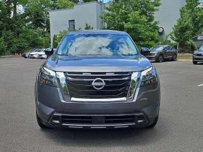2024 Nissan Pathfinder S