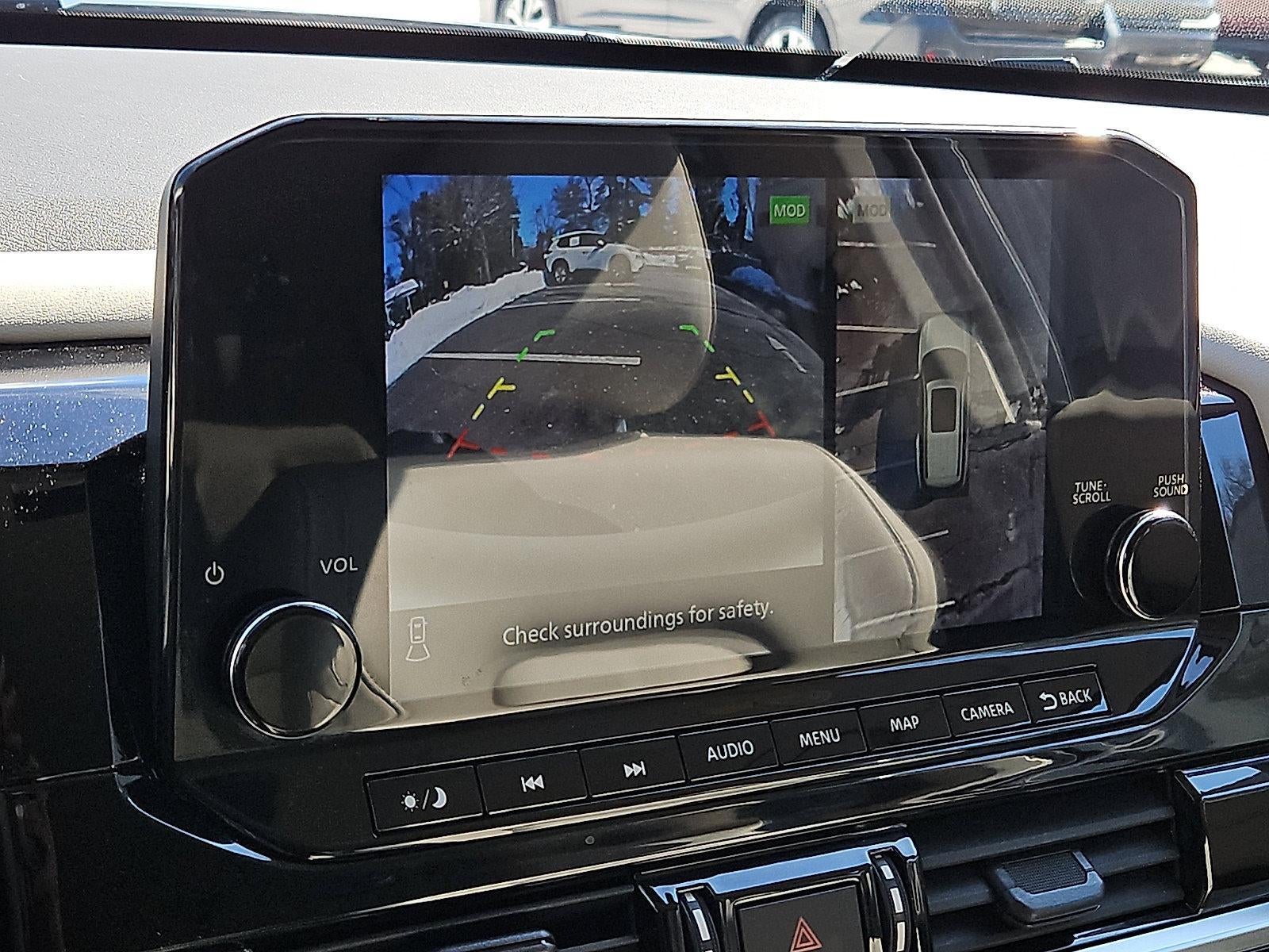 2023 Nissan Pathfinder SL