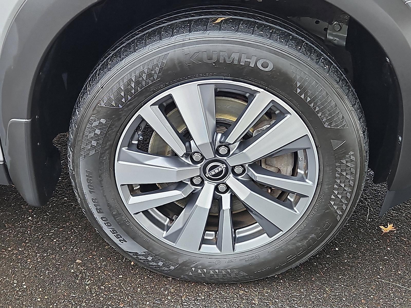 2023 Nissan Pathfinder SL