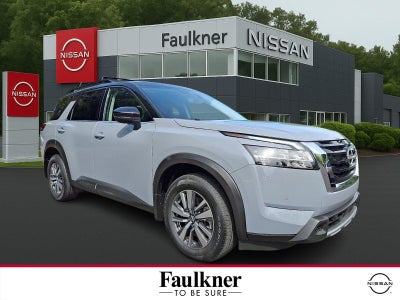 2024 Nissan Pathfinder SL