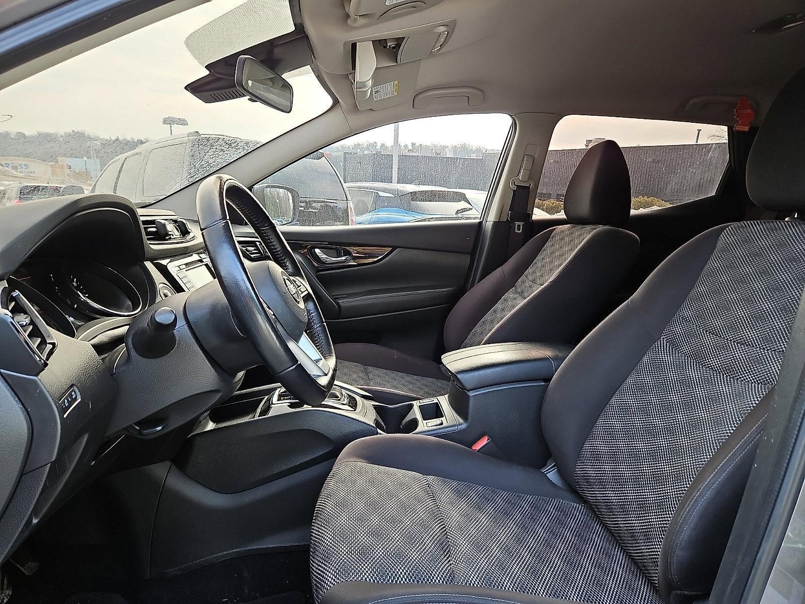 2022 Nissan Rogue Sport SV