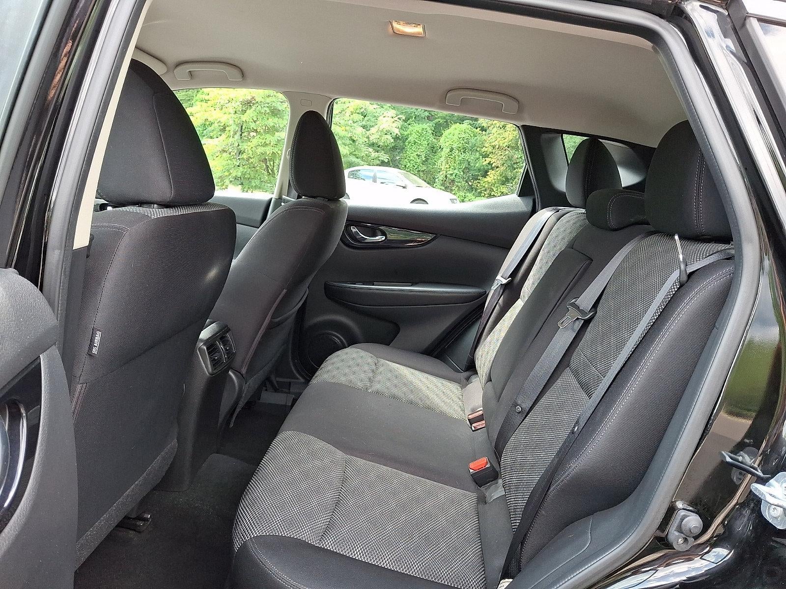 2017 Nissan Rogue Sport SV