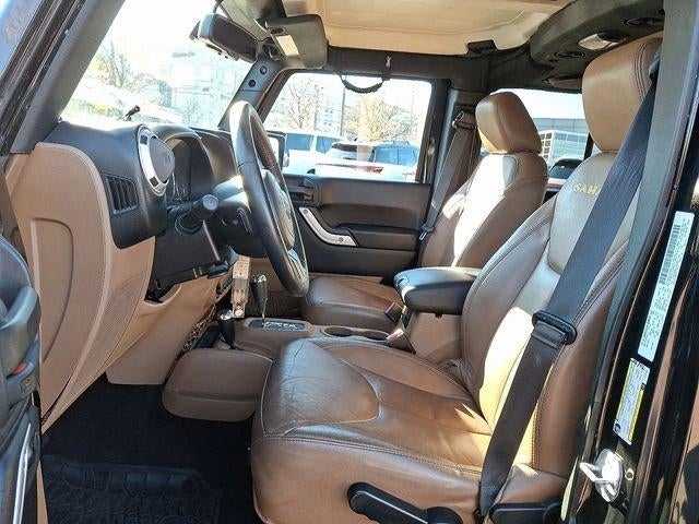 2014 Jeep Wrangler Unlimited 4WD 4dr Sahara