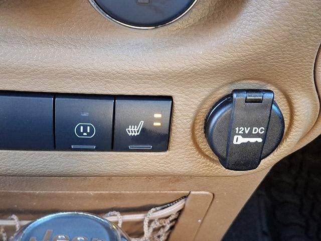 2014 Jeep Wrangler Unlimited 4WD 4dr Sahara