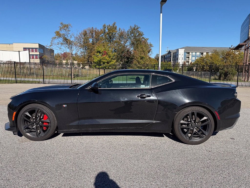 2023 Chevrolet Camaro 2dr Coupe 2LT