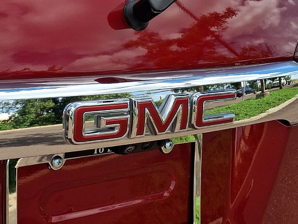 2023 GMC Acadia FWD Denali