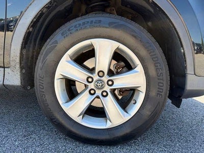 2015 Toyota RAV4 AWD 4dr XLE (Natl)