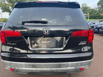 2016 Honda Pilot AWD 4dr Elite with DVD Rear Entertainment System and Navigation