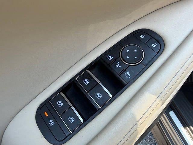 2022 INFINITI QX60 LUXE AWD