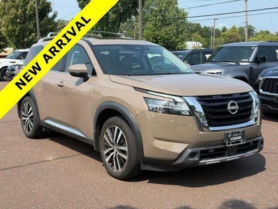2024 Nissan Pathfinder Platinum 4WD