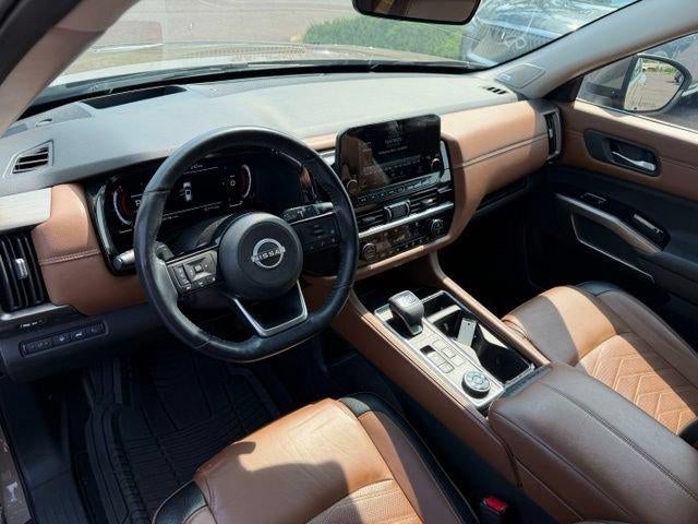 2024 Nissan Pathfinder Platinum 4WD