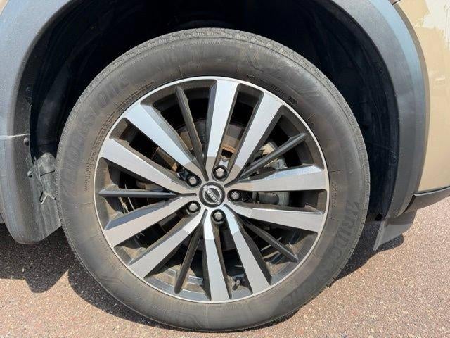 2024 Nissan Pathfinder Platinum 4WD
