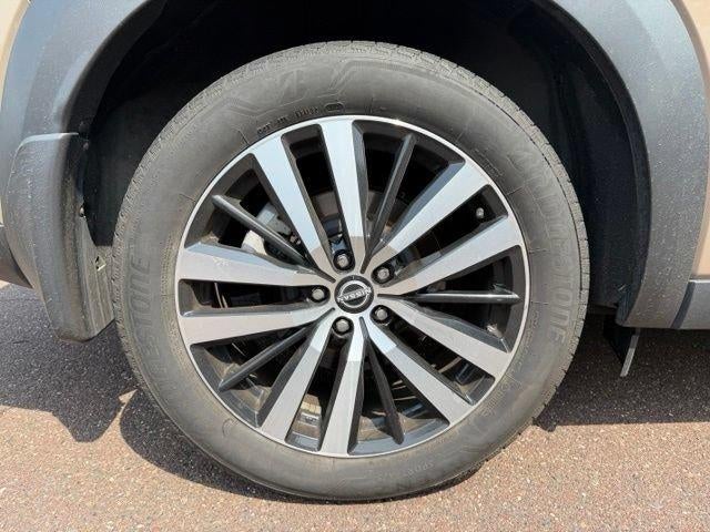 2024 Nissan Pathfinder Platinum 4WD